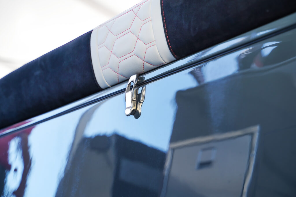 OVER CENTER LATCH application image