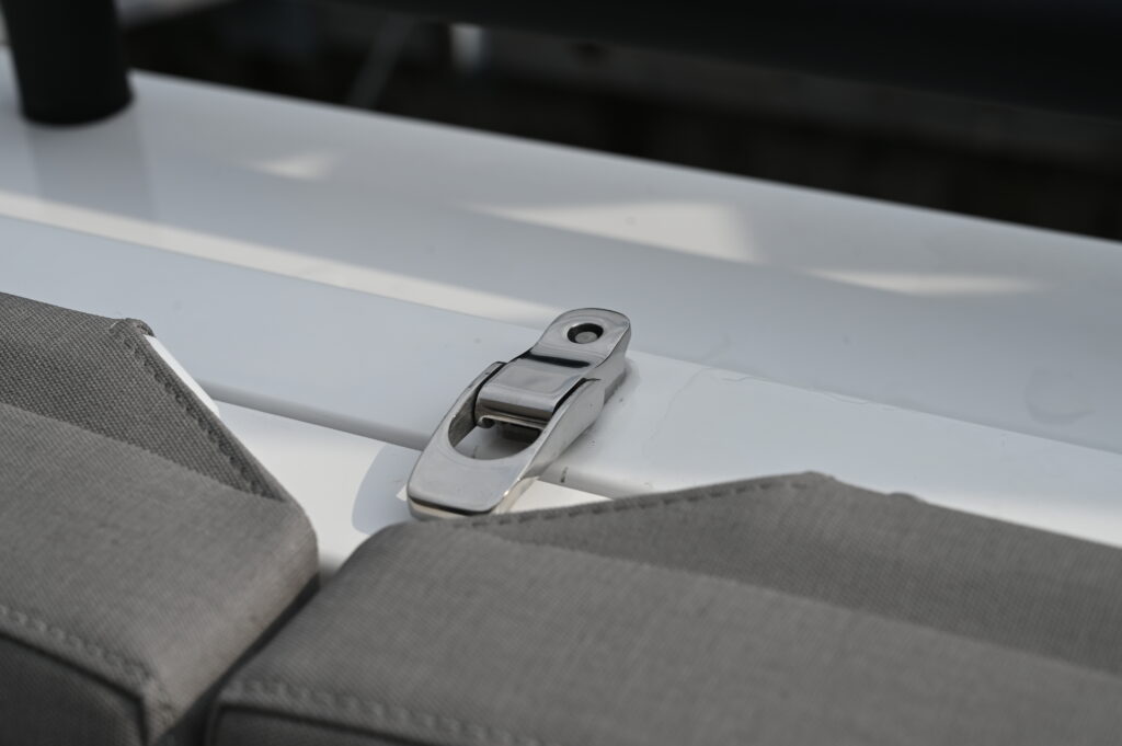 OVER CENTER LATCH application image