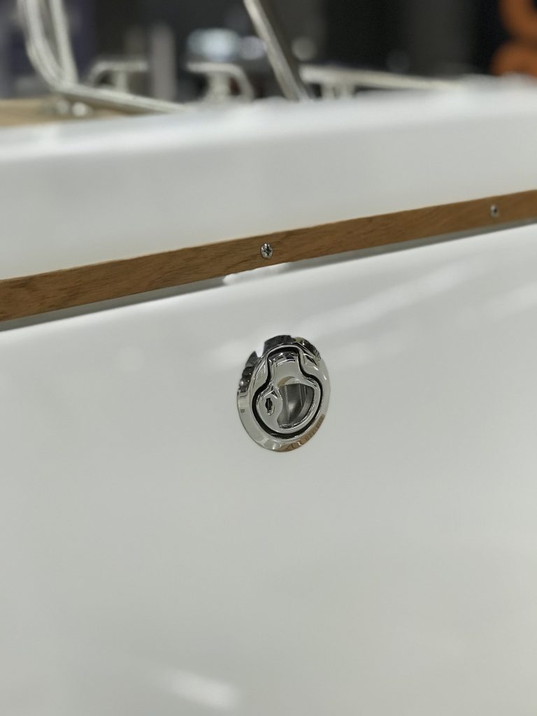 M1 SLAM LATCH 2.5